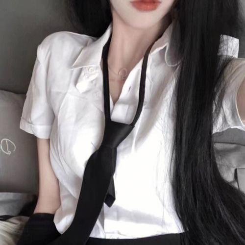 红色八爪女